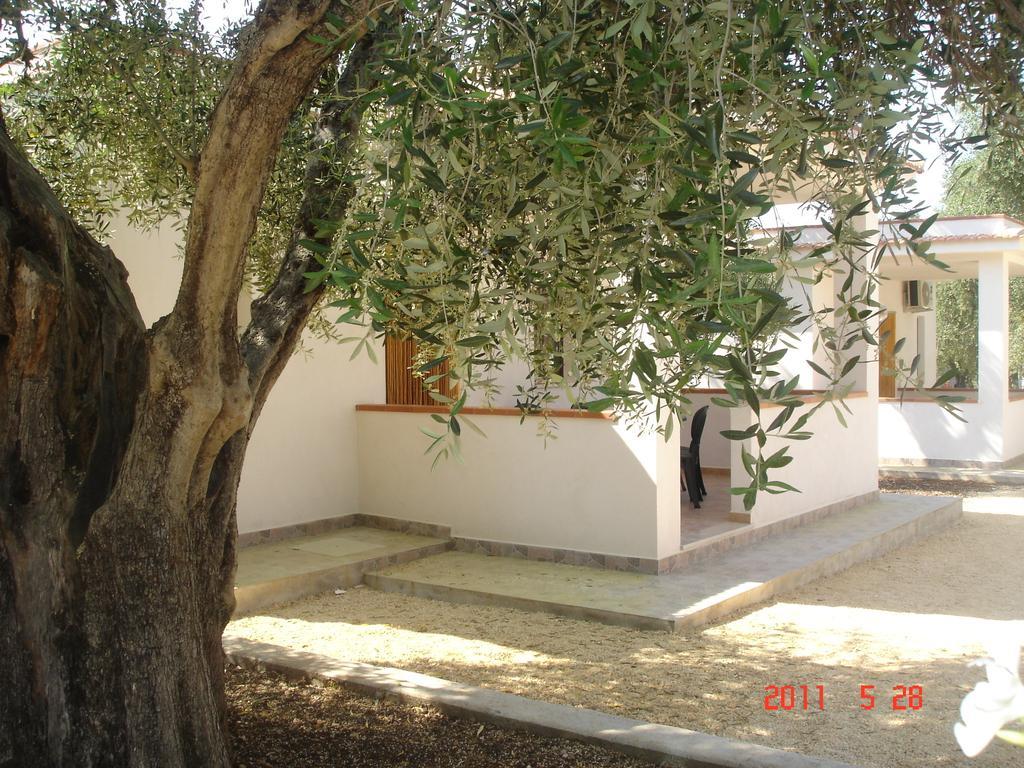 Hotel Funno Delle Noci Peschici Exterior foto
