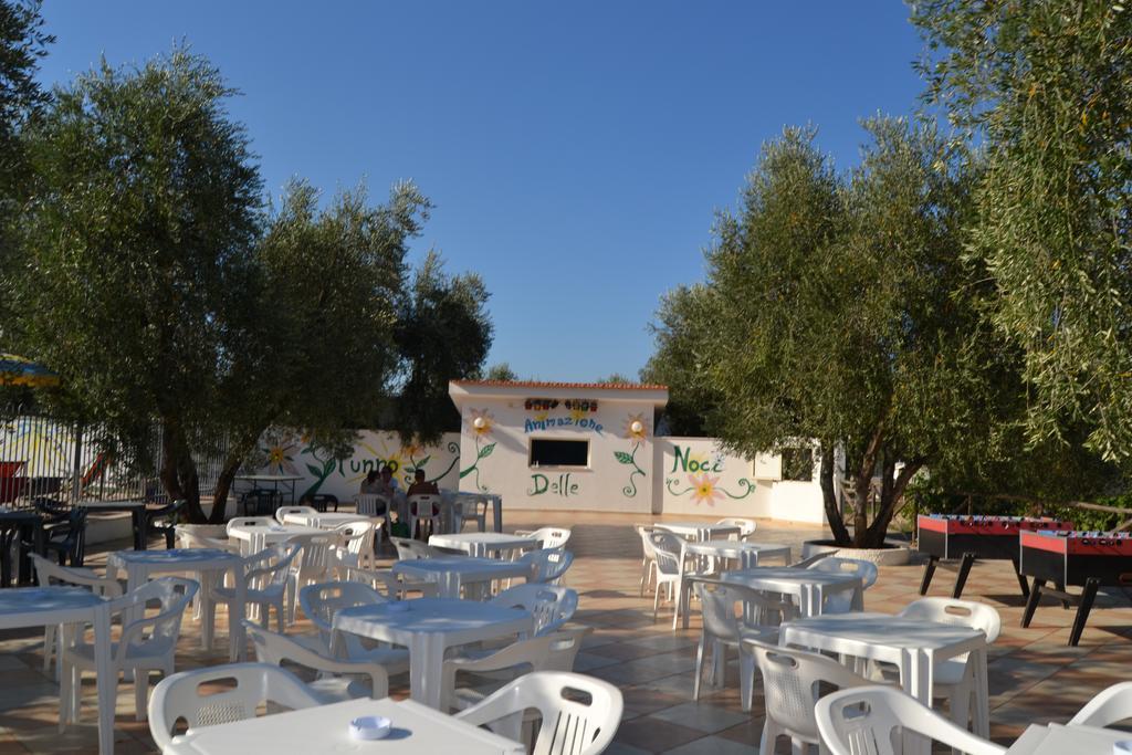 Hotel Funno Delle Noci Peschici Exterior foto