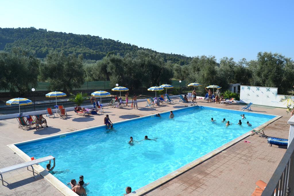 Hotel Funno Delle Noci Peschici Exterior foto
