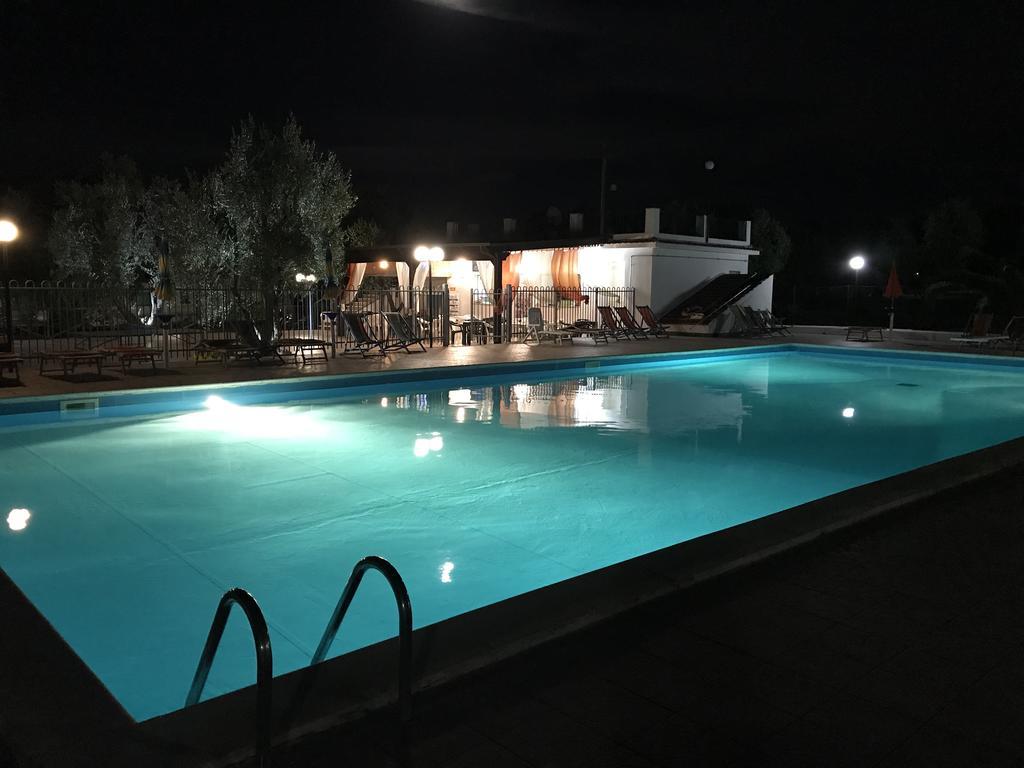 Hotel Funno Delle Noci Peschici Exterior foto